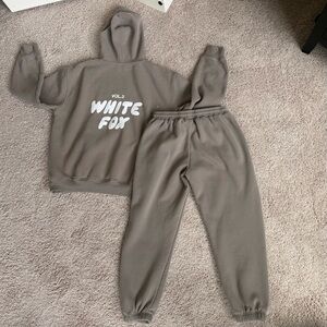 White Fox Volume 3 Offstage Hoodie and Sweatpants Set Fawn Hoodie L/XL Pants L